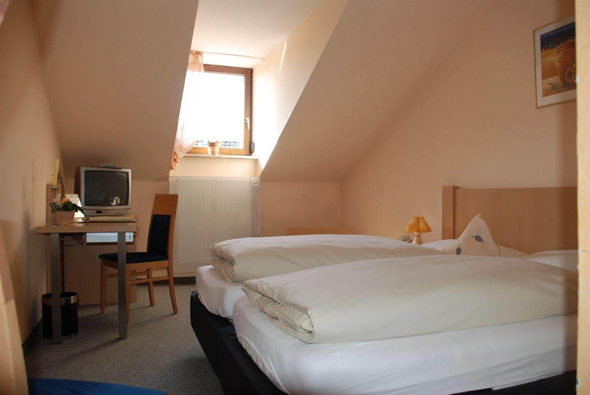 Hotel Bockmaier Oberpframmern Zewnętrze zdjęcie