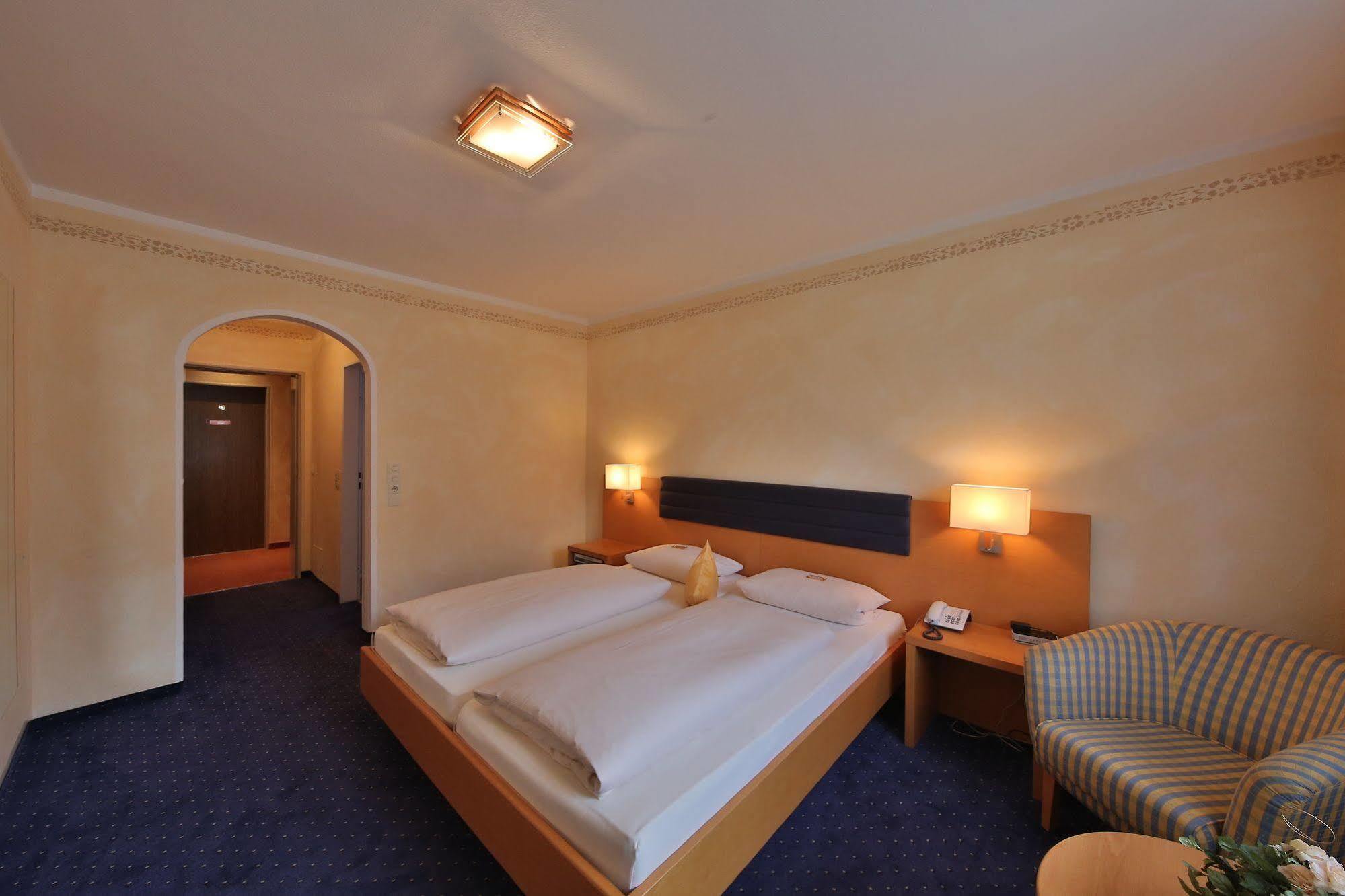 Hotel Bockmaier Oberpframmern Zewnętrze zdjęcie