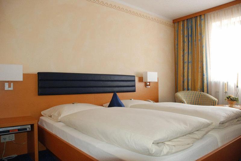 Hotel Bockmaier Oberpframmern Pokój zdjęcie